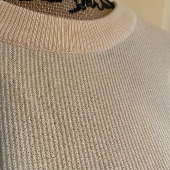 Priv Rian Lounge Set. Super soft lounge set. Material content is not listed. - Picture 8 of 14